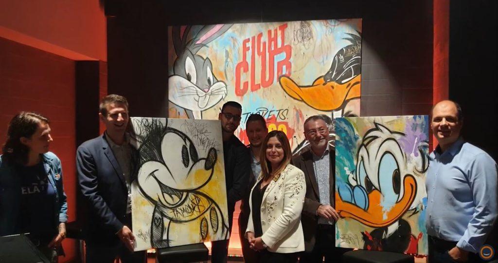 photo-vernissage-solidaire-œuvres-restaurant-le-confidentiel